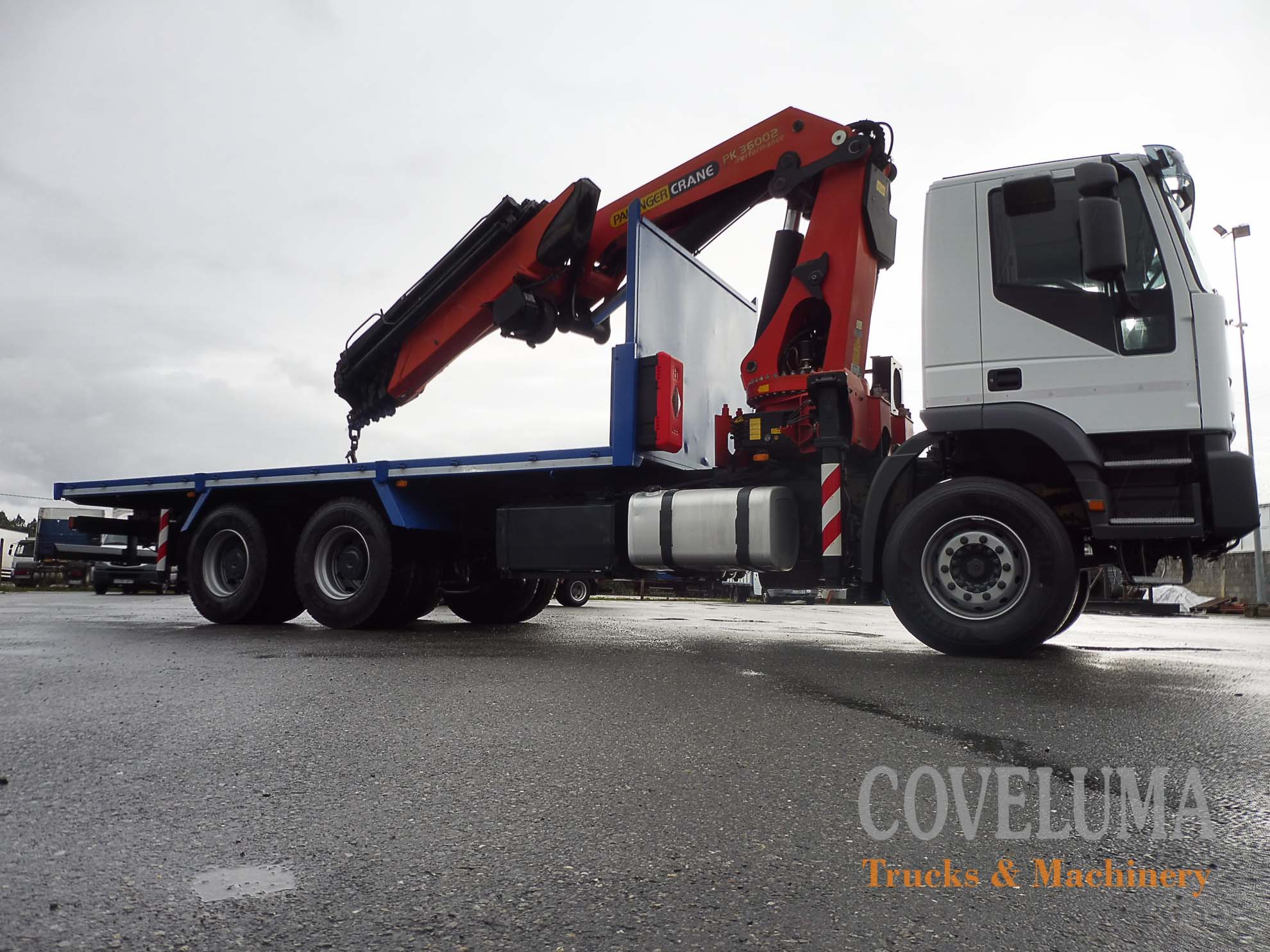 Camión IVECO con grúa PALFINGER PK36002 REF: C2019001