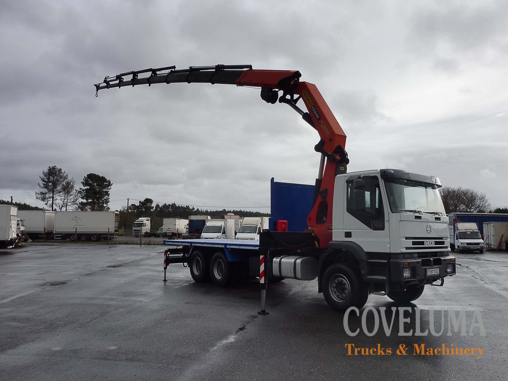 Camión IVECO con grúa PALFINGER PK36002 REF: C2019001