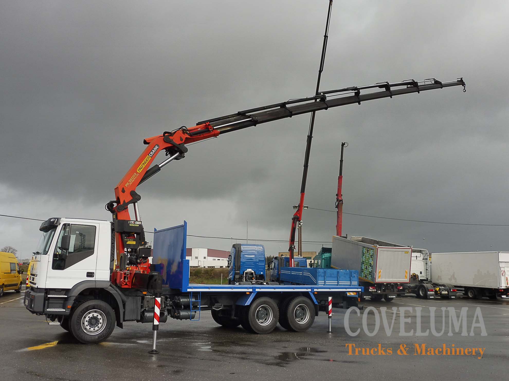 Camión IVECO con grúa PALFINGER PK36002 REF: C2019001