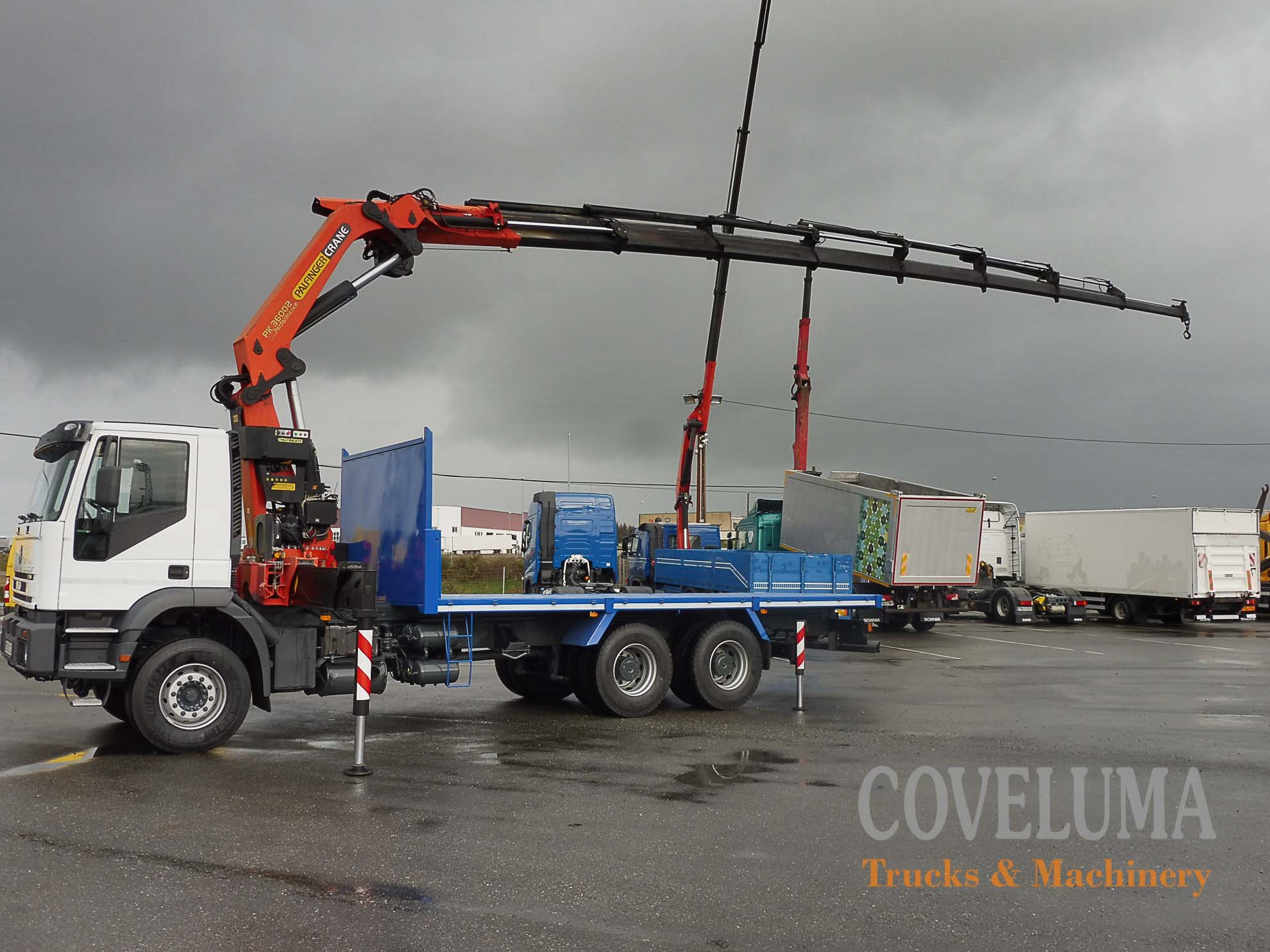 Camión IVECO con grúa PALFINGER PK36002 REF: C2019001