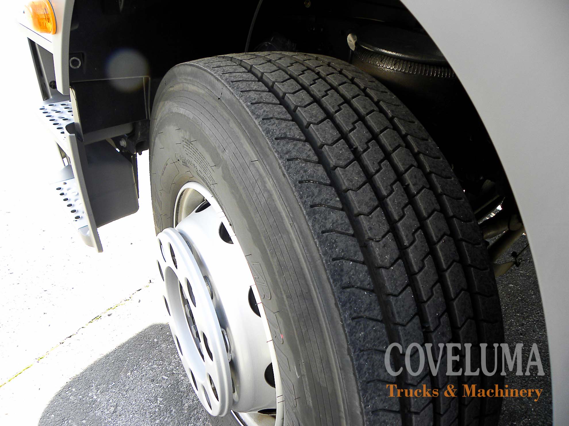 MERCEDES AXOR 1833L CON CARROZADO DE RECOGIDA DE RESIDUOS