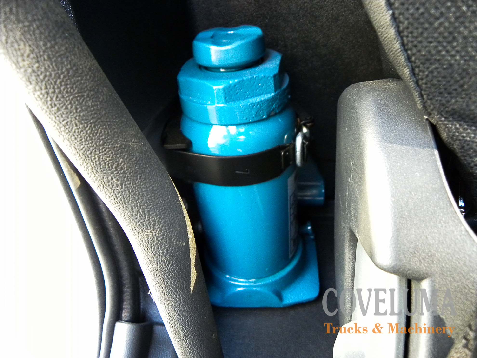 MERCEDES AXOR 1833L CON CARROZADO DE RECOGIDA DE RESIDUOS