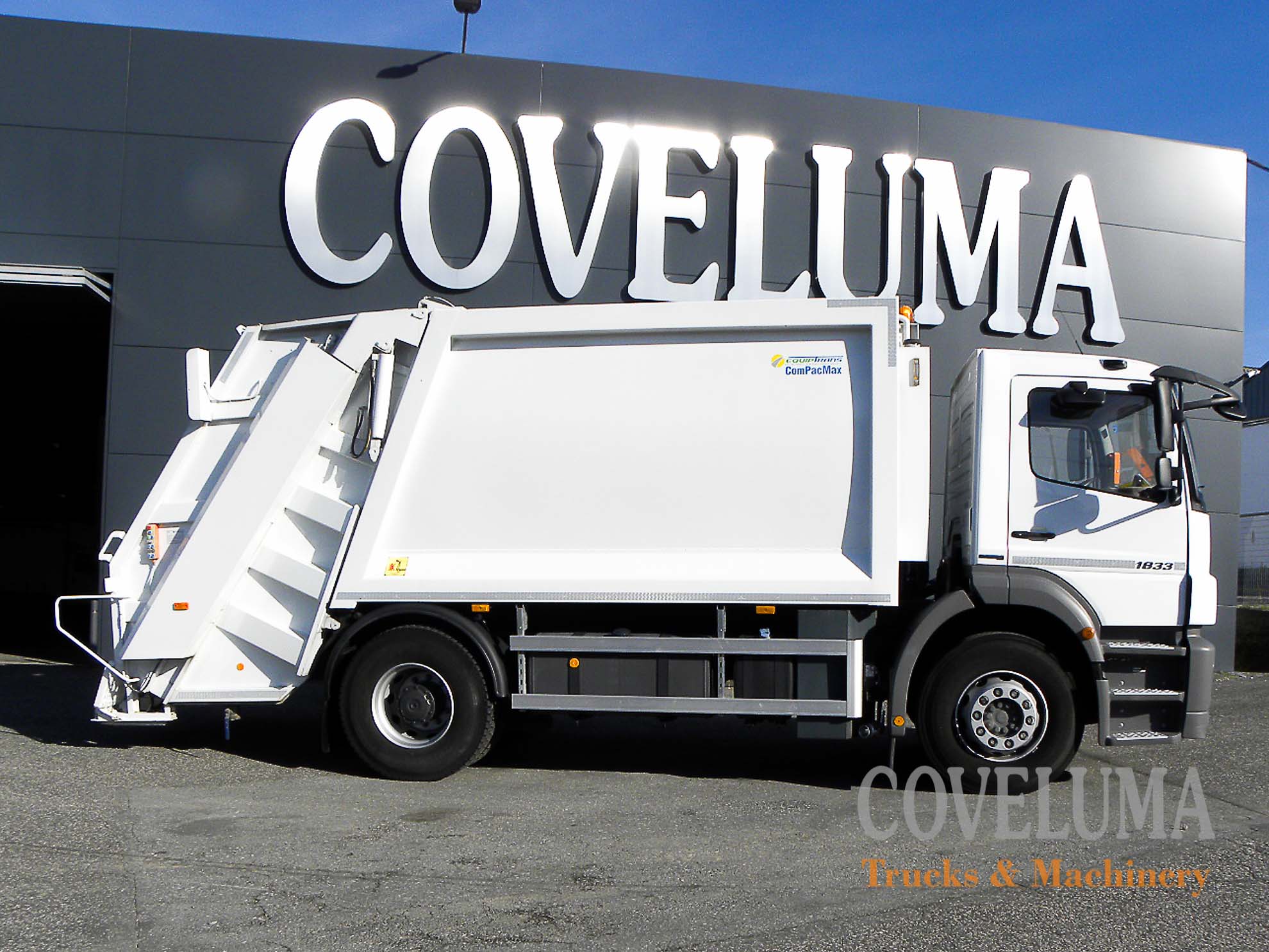 MERCEDES AXOR 1833L CON CARROZADO DE RECOGIDA DE RESIDUOS