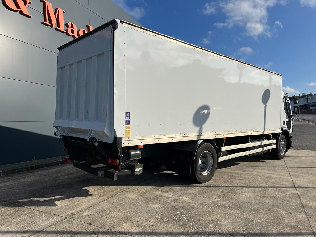 CAMIÓN RENAULT PREMIUM