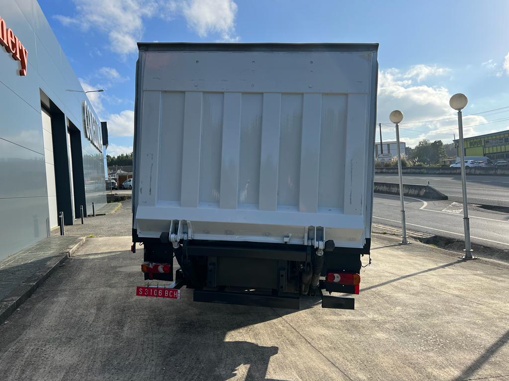 CAMIÓN RENAULT PREMIUM