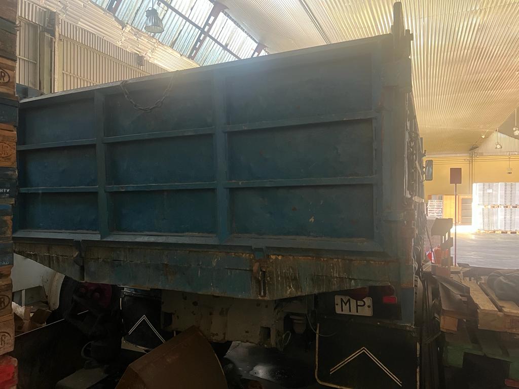 CAMIÓN RENAULT – MOTORES BARREIROS