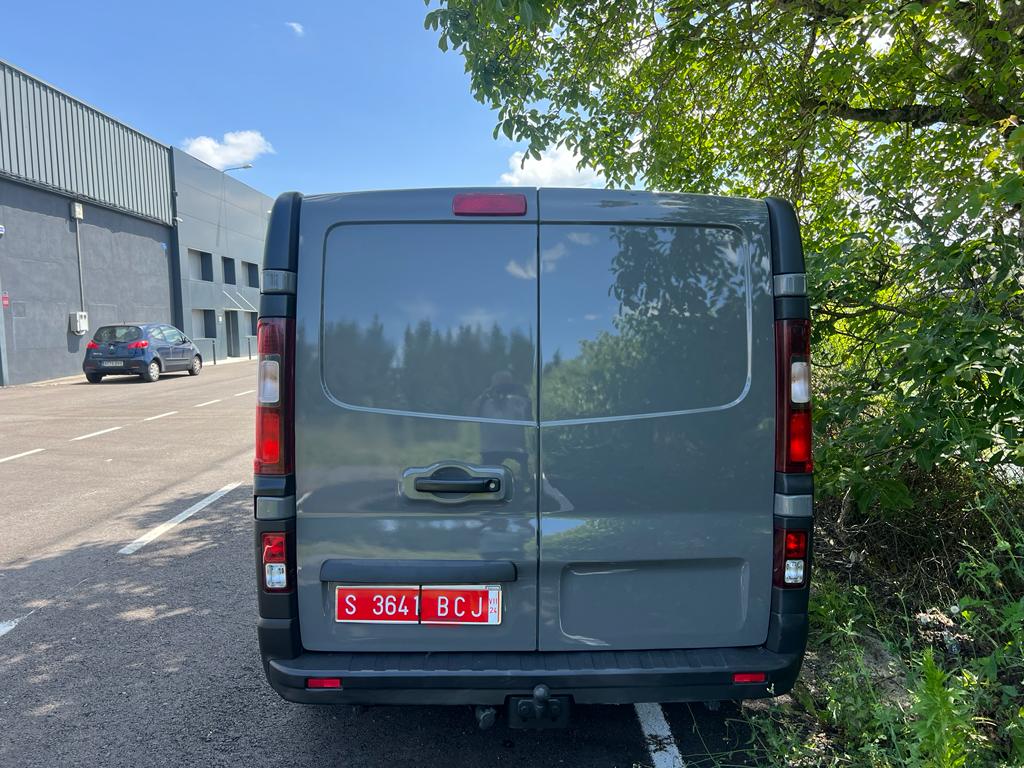 FURGONETA RENAULT TRAFIC