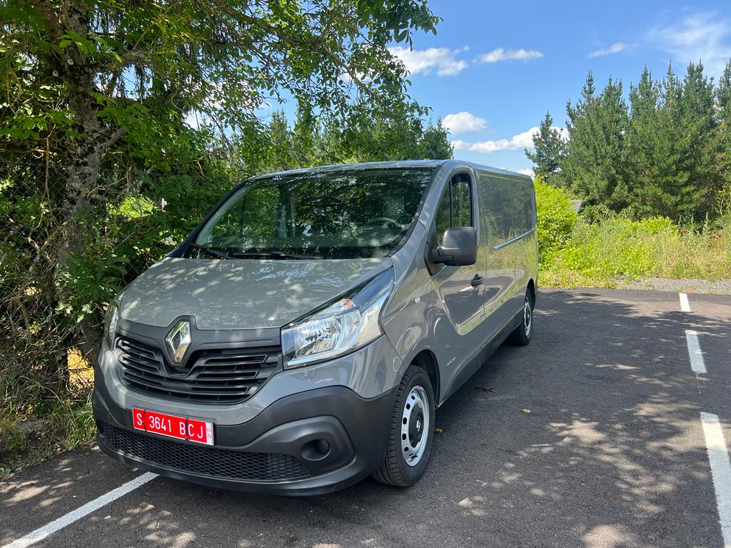 FURGONETA RENAULT TRAFIC