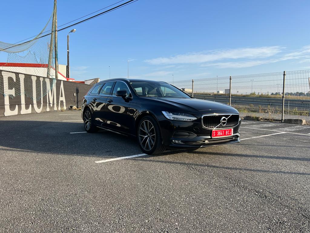 VOLVO – V90